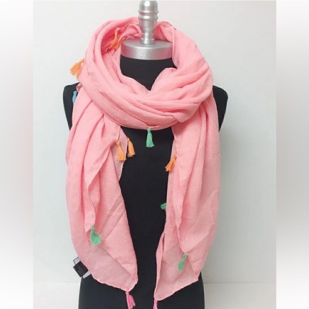 The perfectly adjusted scarf By D&Y